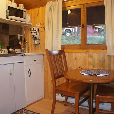 Fairmont Mountain Bungalows Fairmont Hot Springs Zewnętrze zdjęcie