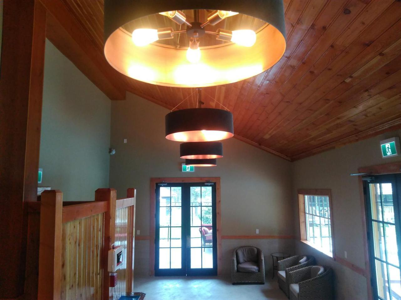 Fairmont Mountain Bungalows Fairmont Hot Springs Zewnętrze zdjęcie